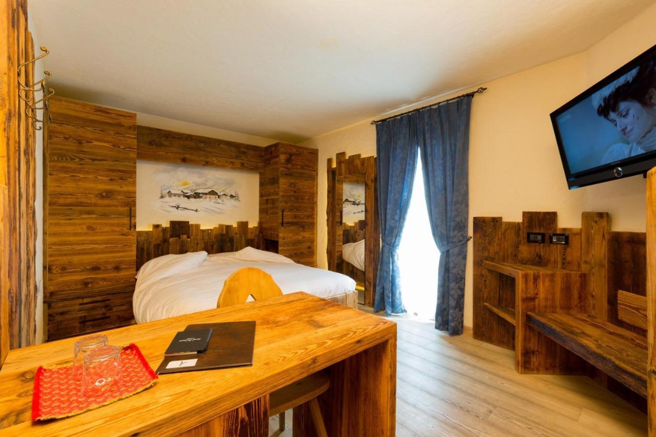 Hotel Pontiglia Лівіньо Екстер'єр фото