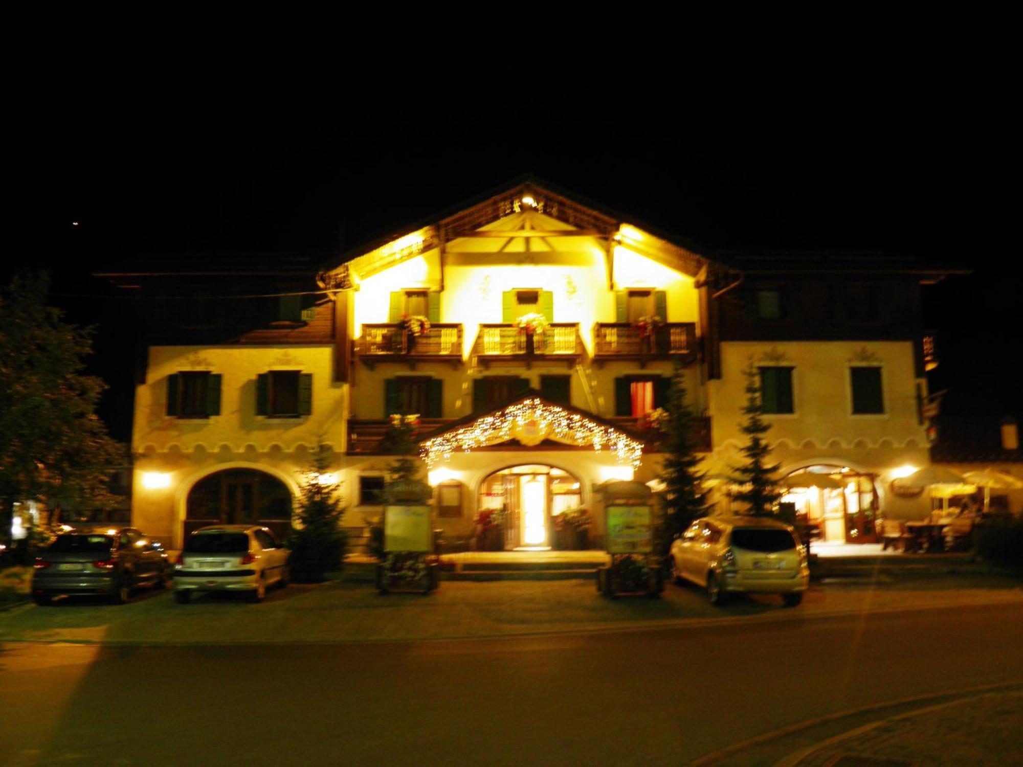 Hotel Pontiglia Лівіньо Екстер'єр фото