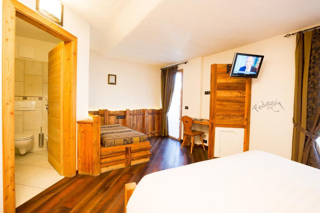Hotel Pontiglia Лівіньо Екстер'єр фото