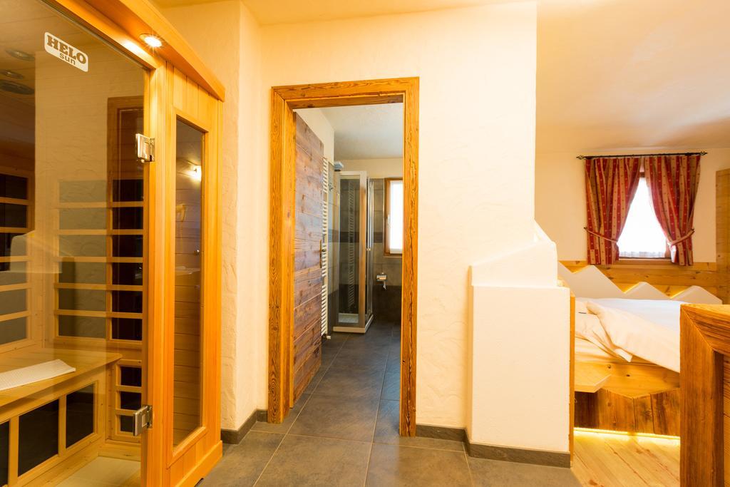 Hotel Pontiglia Лівіньо Екстер'єр фото